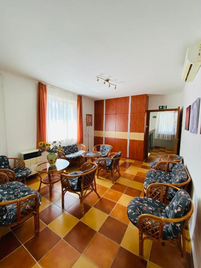 HajdúszoboszlóGabi Lux Apartman公寓 外观 照片