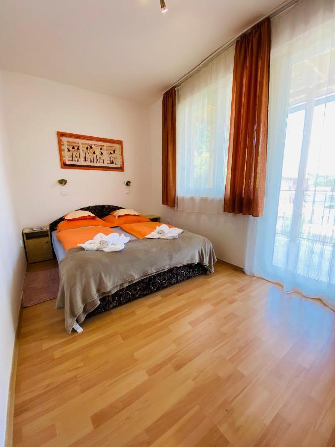 HajdúszoboszlóGabi Lux Apartman公寓 外观 照片
