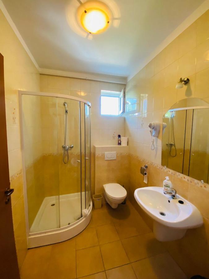 HajdúszoboszlóGabi Lux Apartman公寓 外观 照片