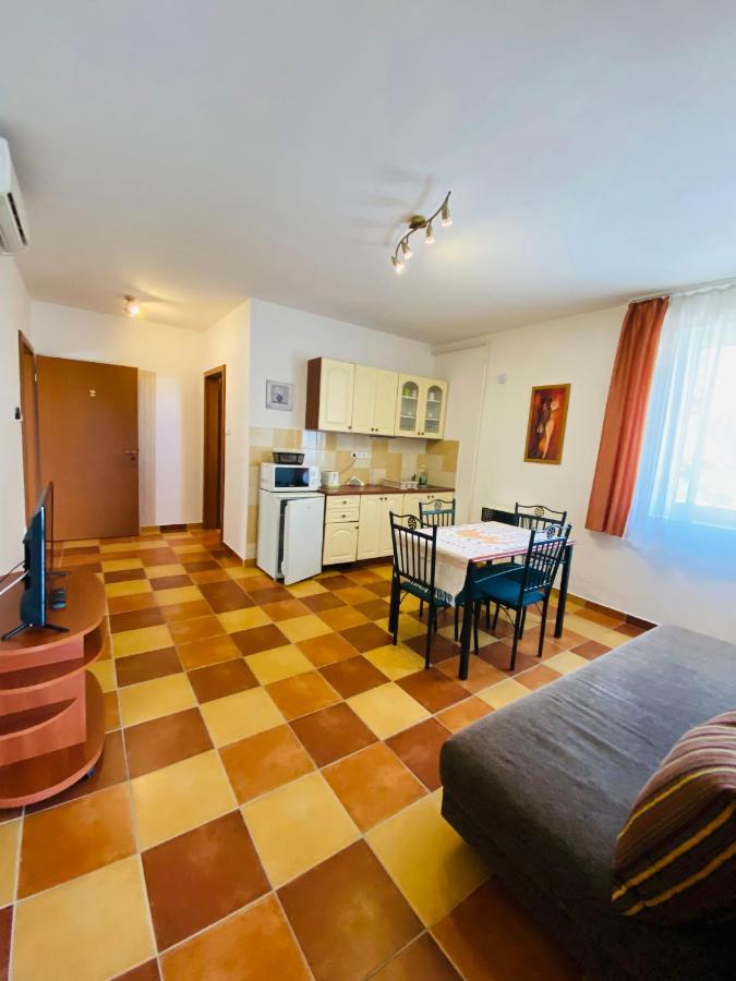 HajdúszoboszlóGabi Lux Apartman公寓 外观 照片
