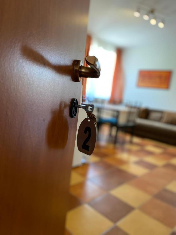 HajdúszoboszlóGabi Lux Apartman公寓 外观 照片